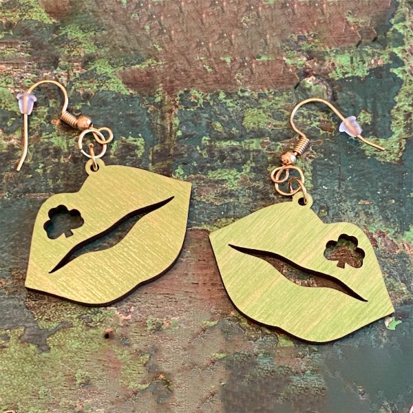 St. Patrick s Day Shamrock Lips Dangle Earrings Online Sale
